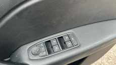 Renault Captur 1.3 TCE 140 Iconic 5dr Petrol Hatchback